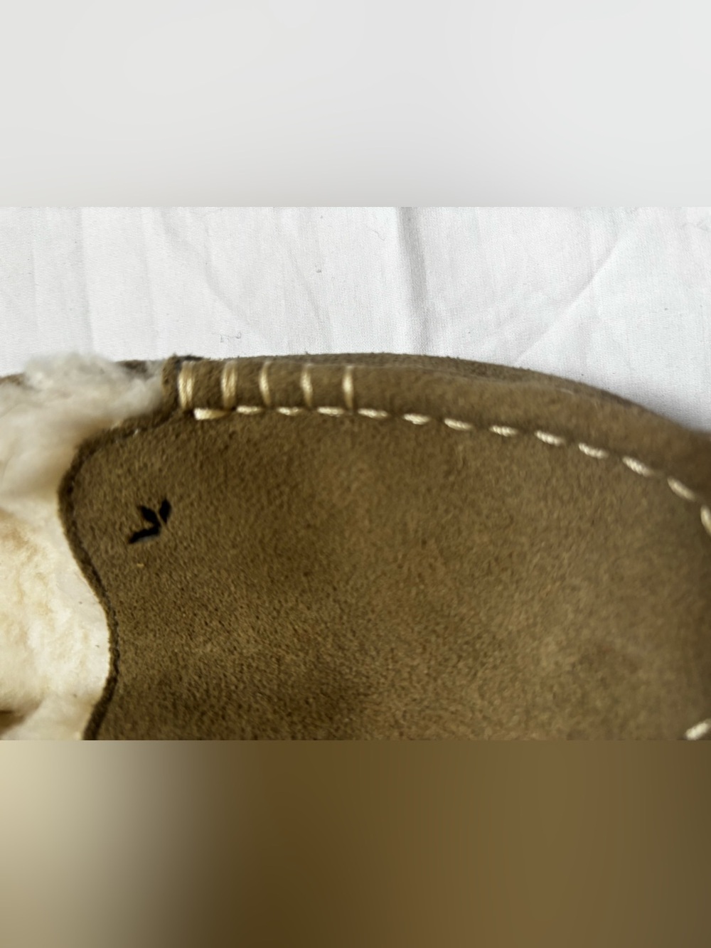 Women’s Koolaburra by UGG “Lezly”moccasin slippers in tan sz 6.5 - Picture 4 of 6